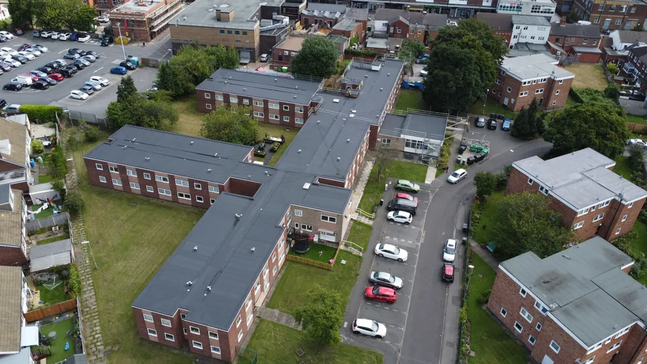 Overview of Halliday Court